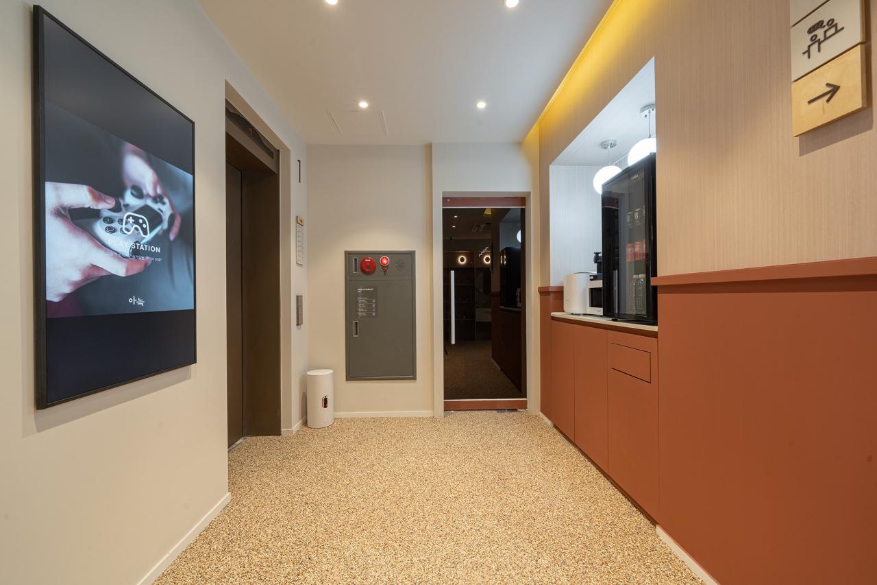 Ilsan (Tanhyeon) The Hyoosik Aank Hotel-12