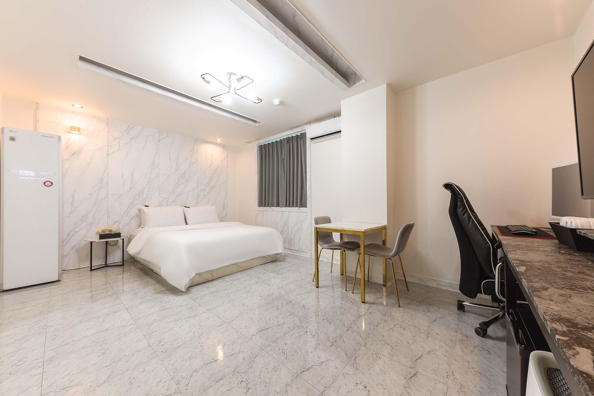 Gunsan THE BRIDGE HOTEL