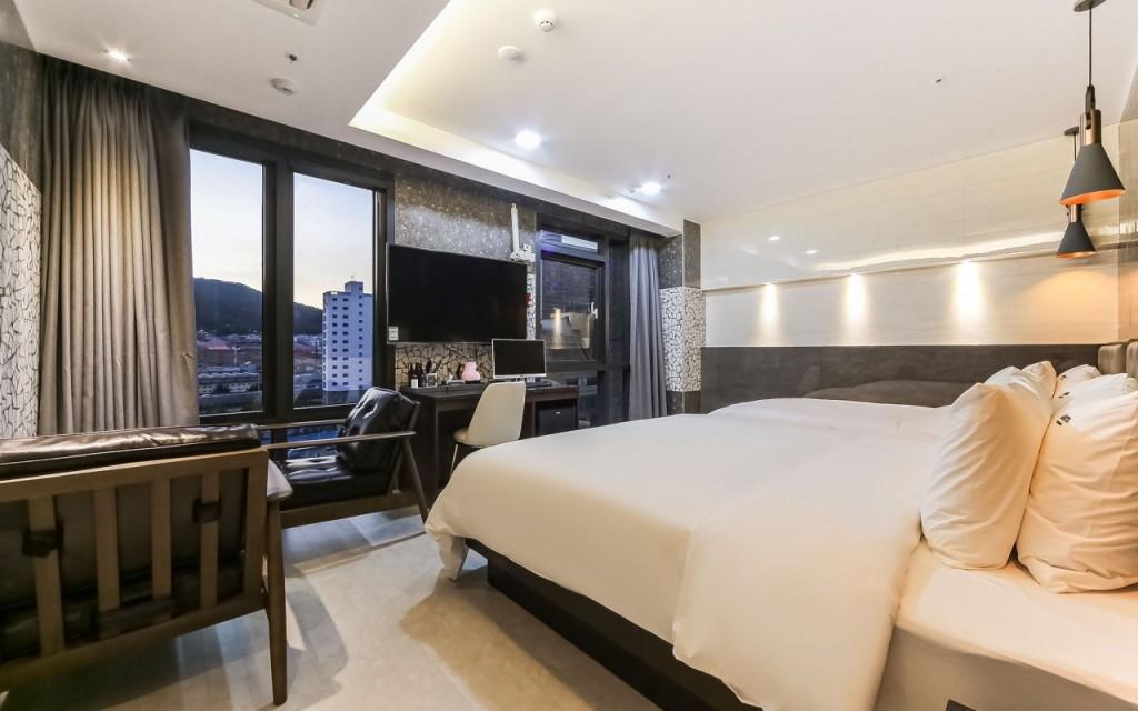 Busan Seomyeon YUNA Business Hotel