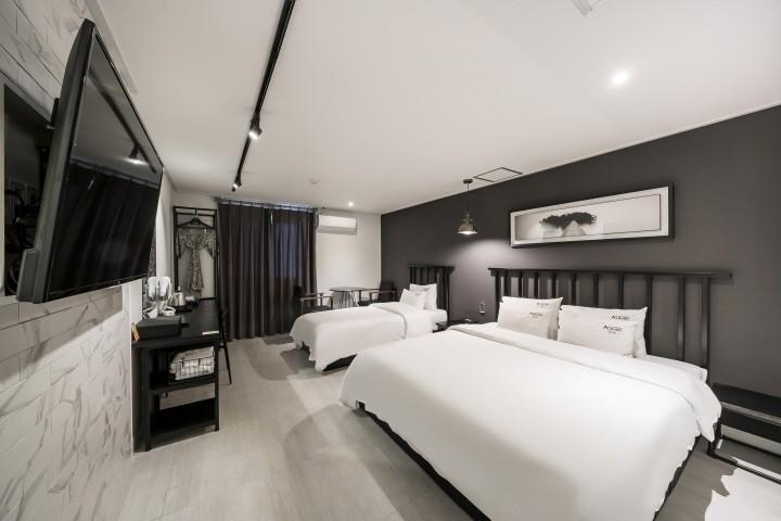 Almond Hotel Busan Gupo-11