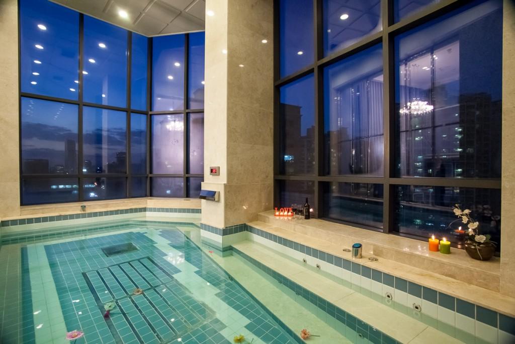 Pharos Hotel