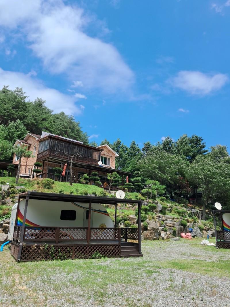 Yeongwol Rainbow Pension