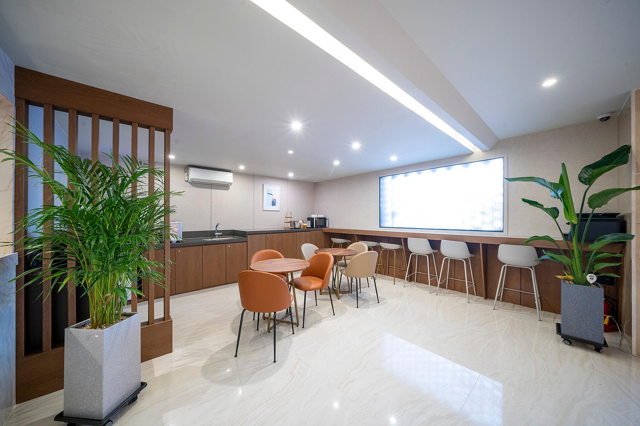 Changwon Masan Odong Brown Dot