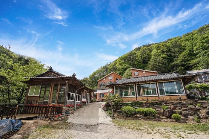 Sancheong Solbagu Mountain Pension