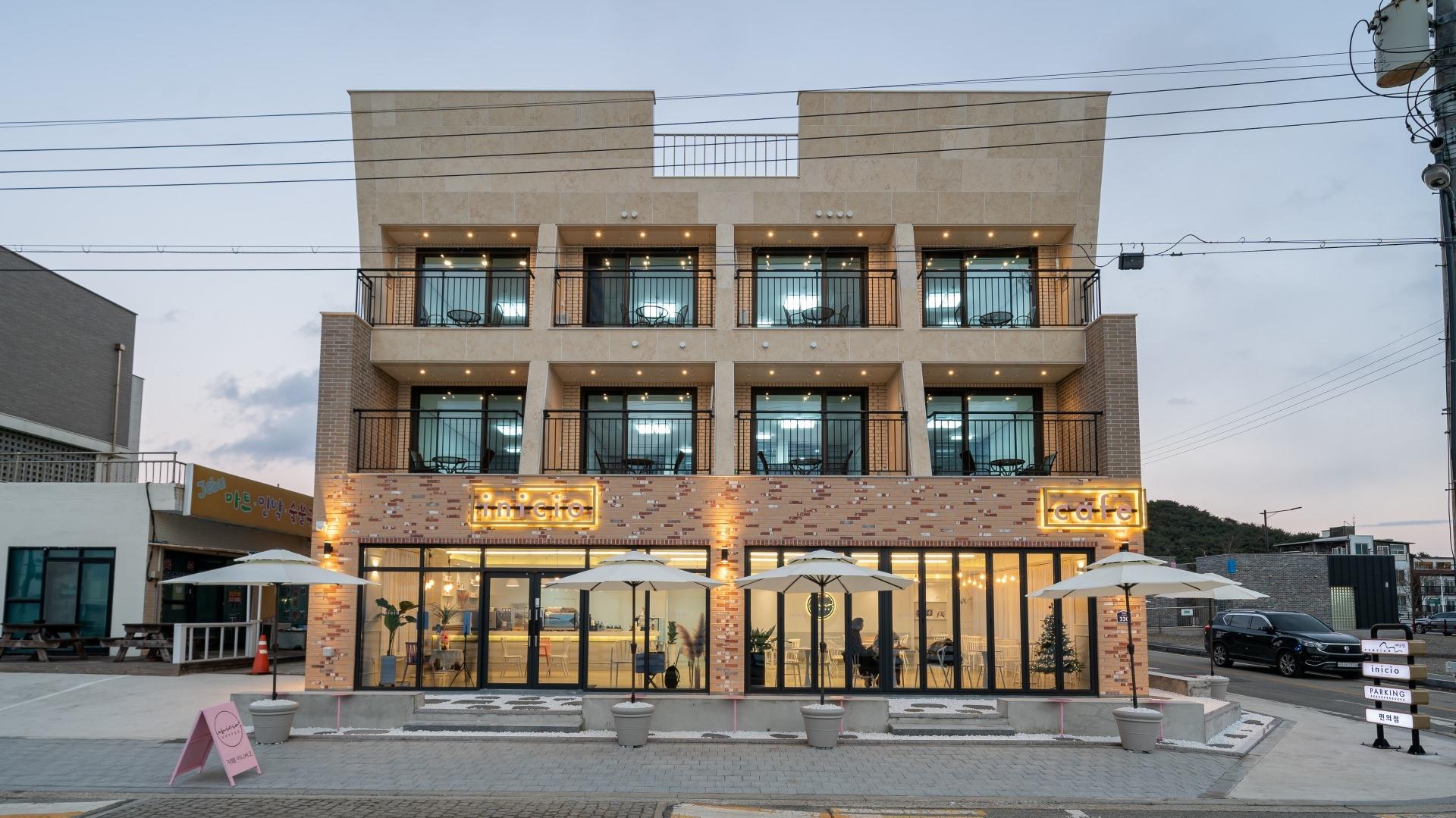 Jebudo Beach Pension