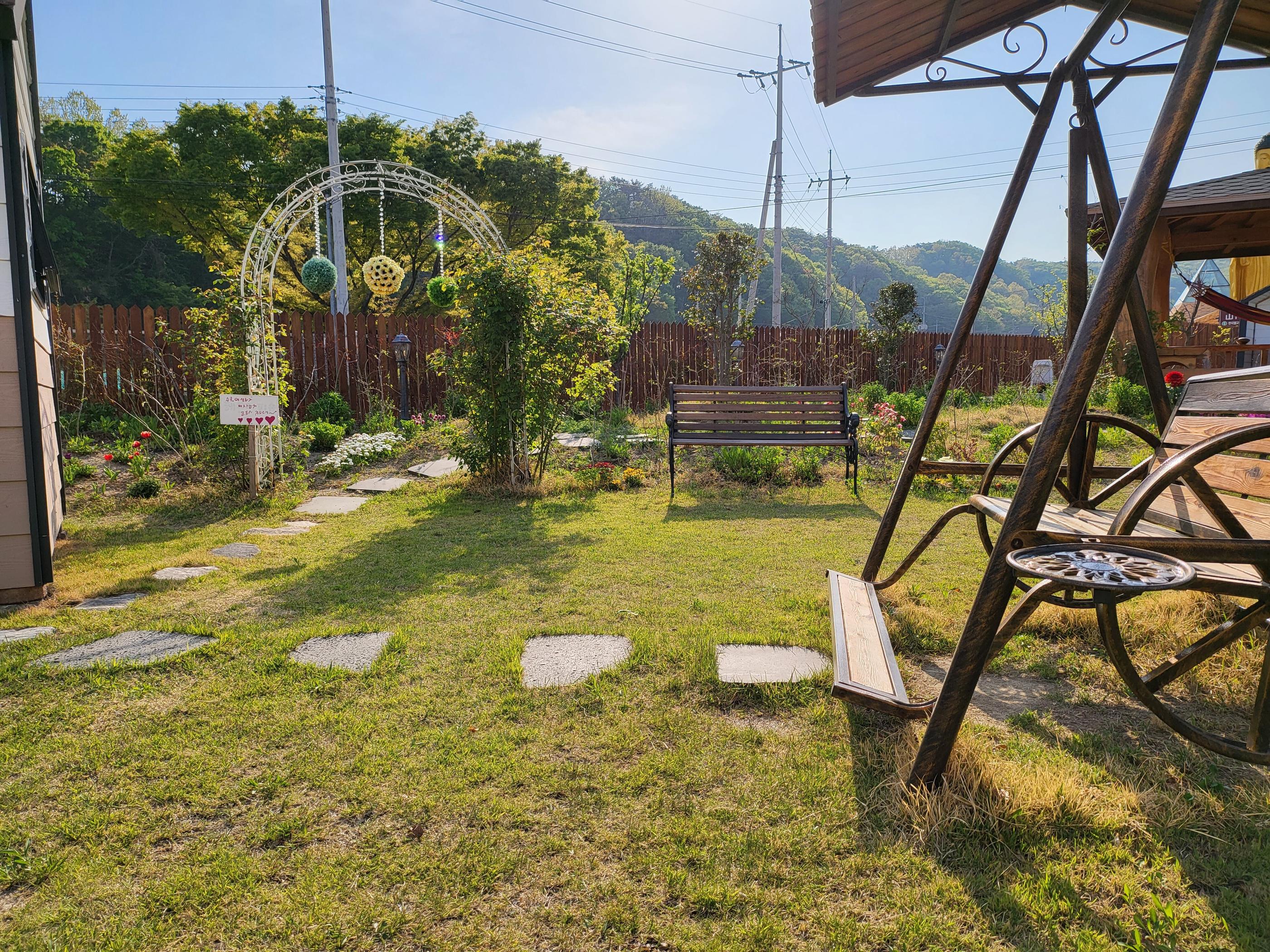 The Hue Kids Pool Vila-17