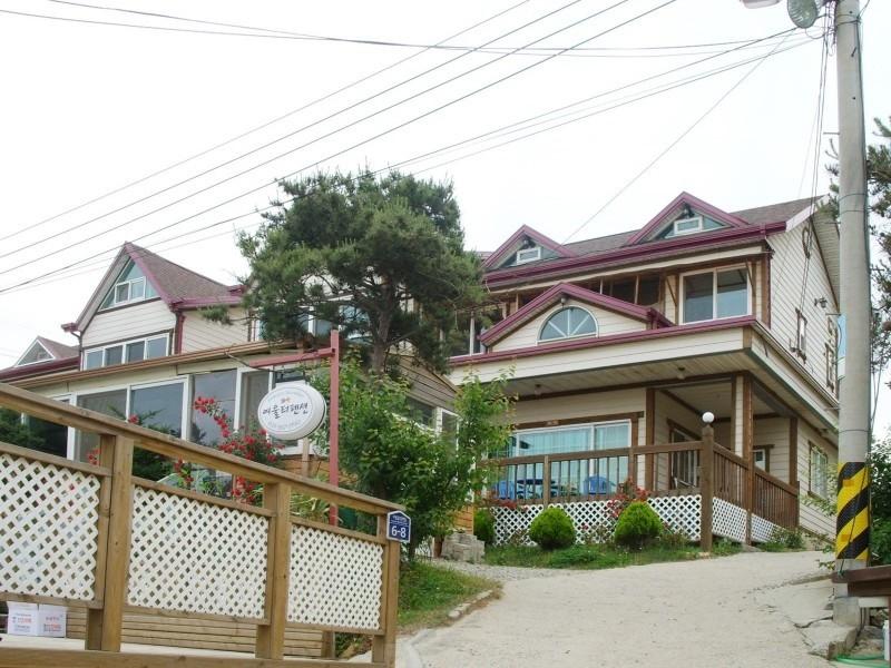 Hwaseong Yeoulteo Pension