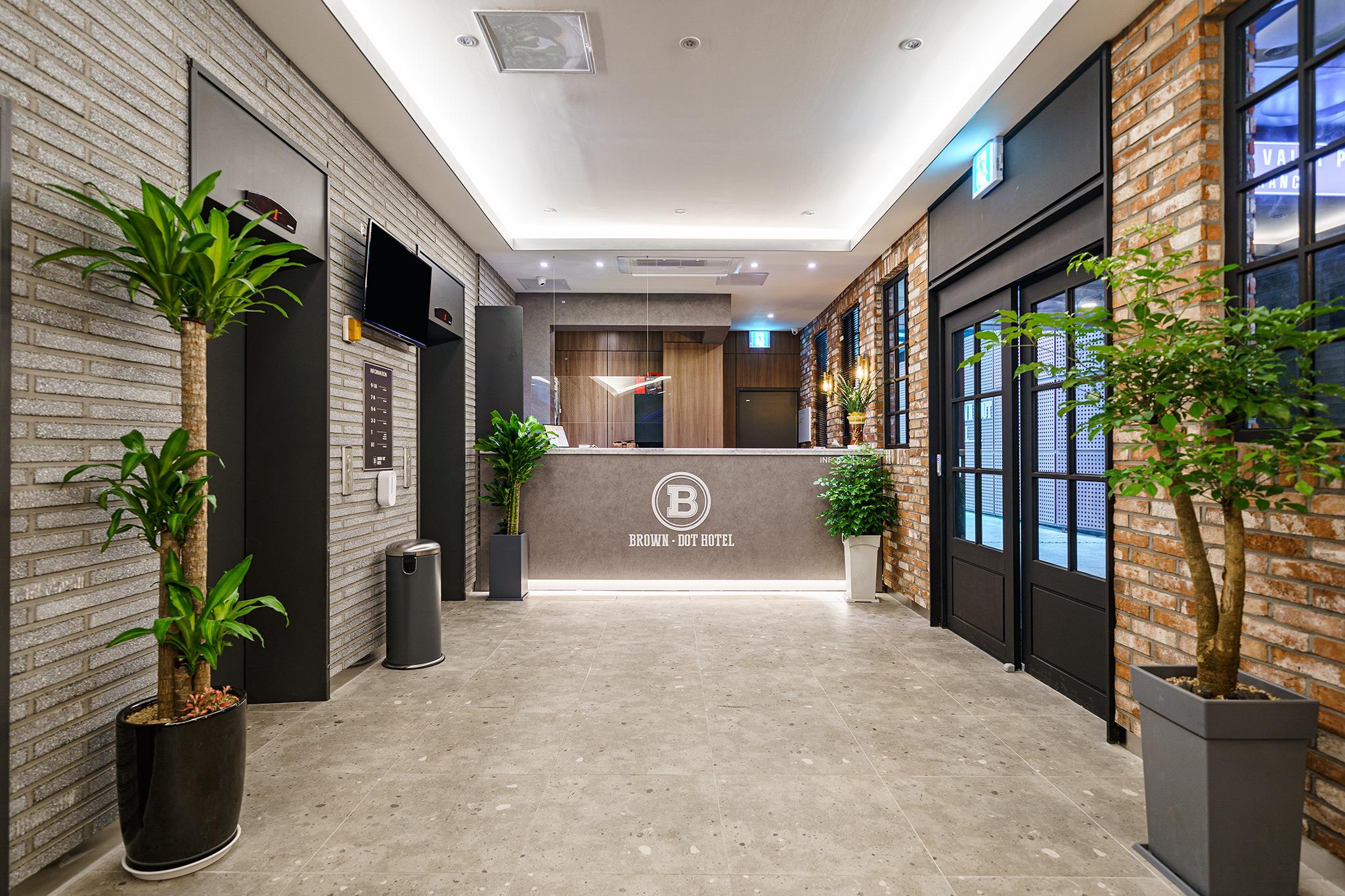 Suwon Brown Dot Suwon Guwoon Branch-2