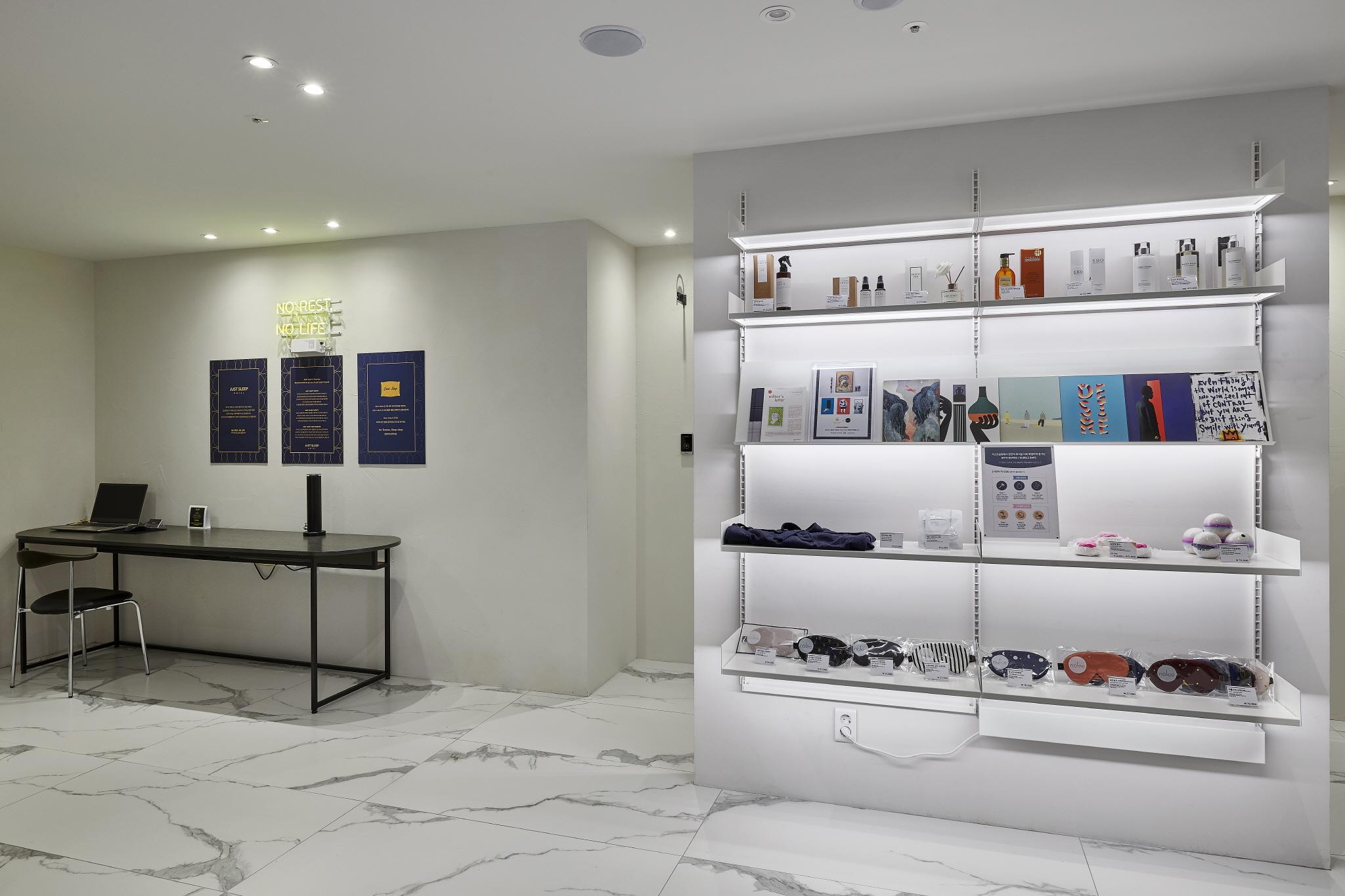 Suwon Yeongtong Just Sleep Hotel-8