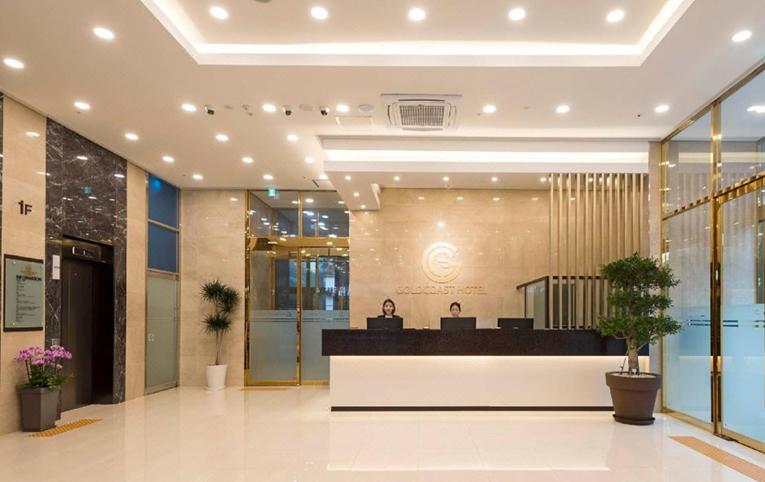 Gold Coast Hotel-6