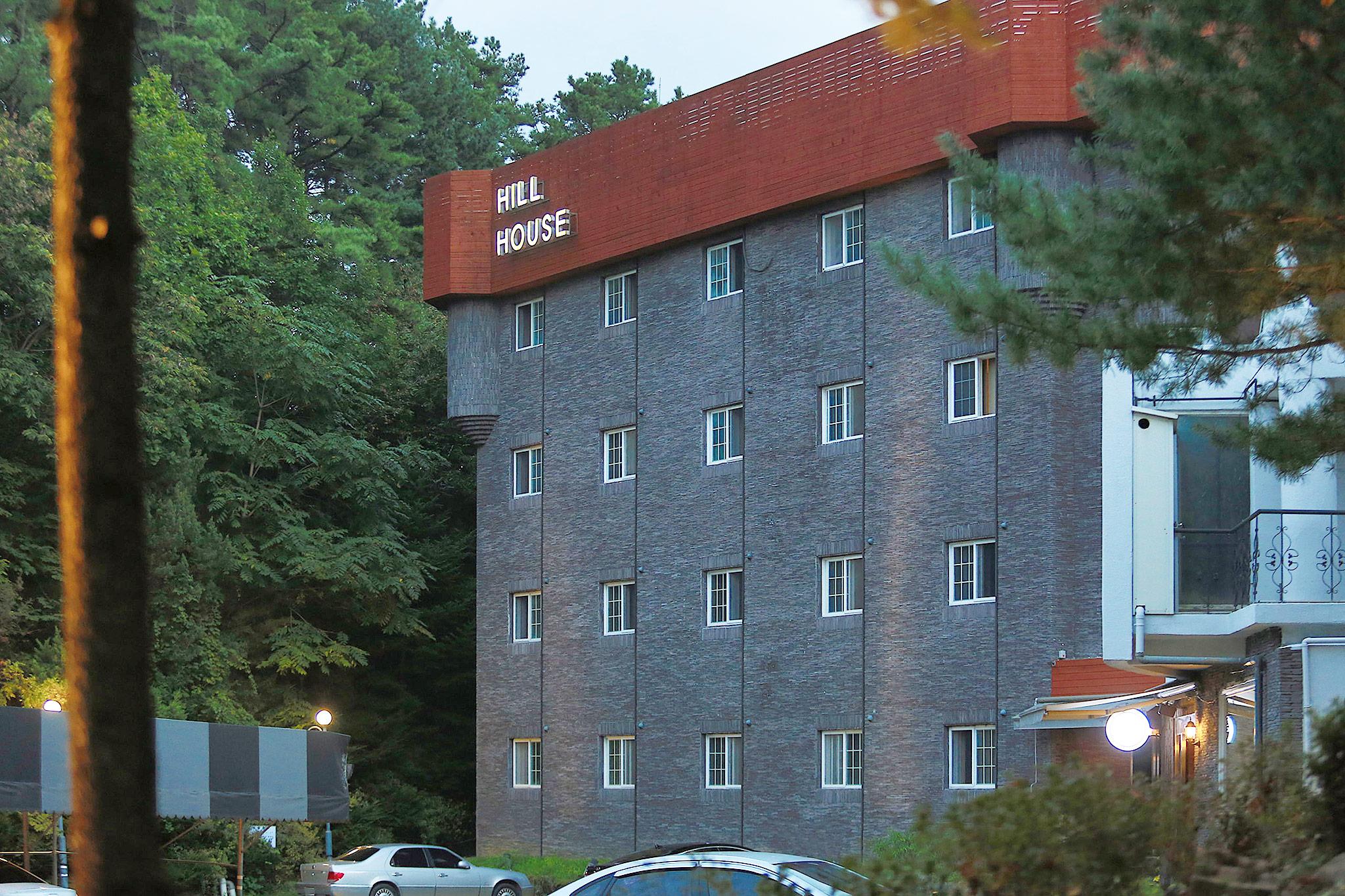 Pocheon Hill House-18