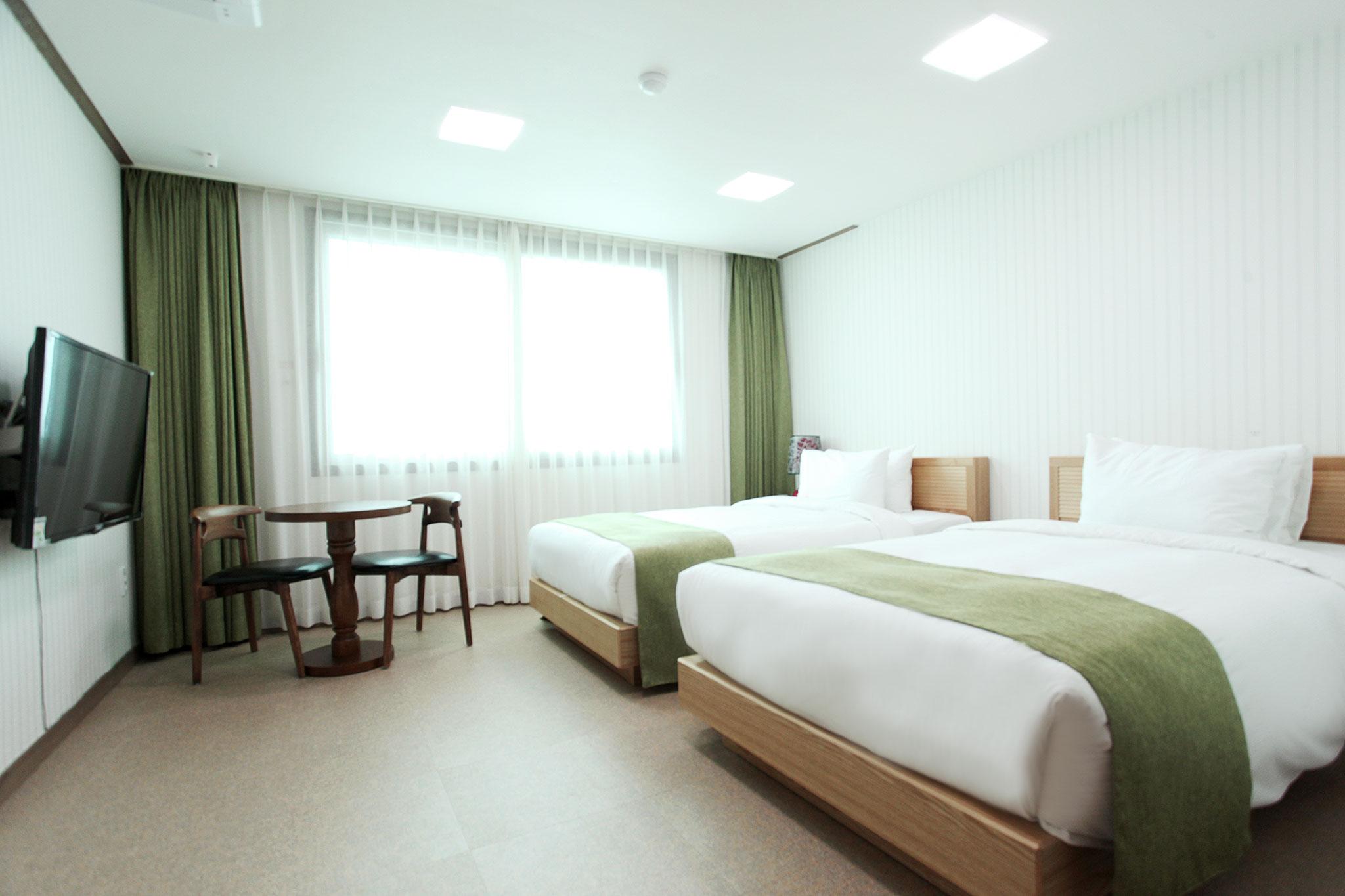 Seogwipo California Hotel