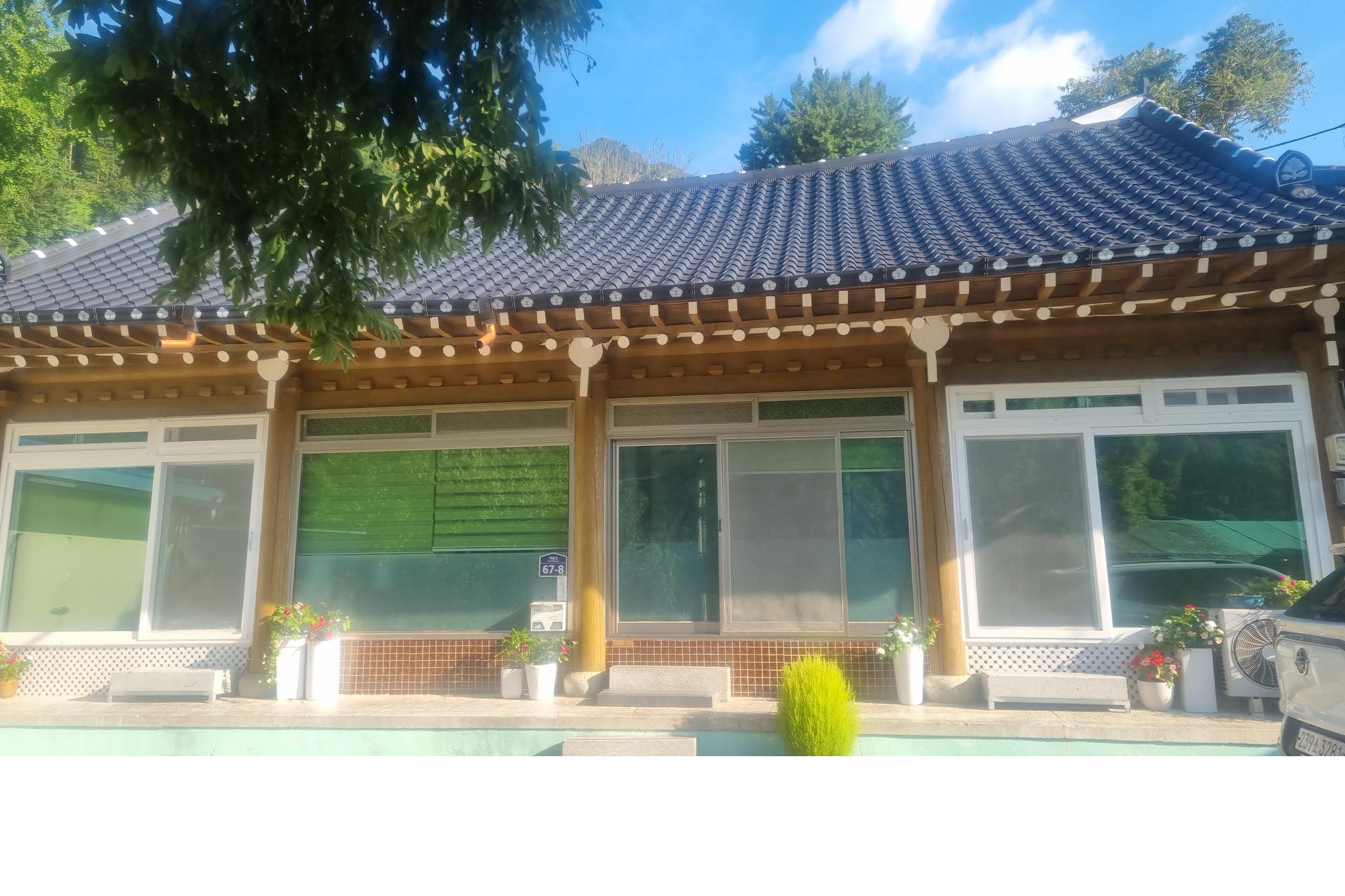 Namwon Jirisan Yeongnam Minbak Pension (Baemsagol)