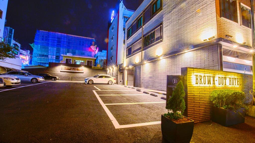 Busan Choeup Brown Dot-20