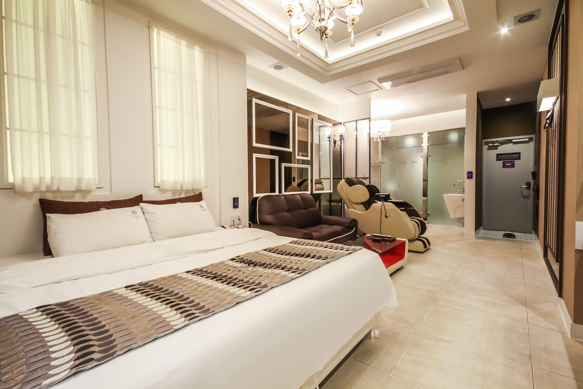 Yeosu Marina Self check-in Motel