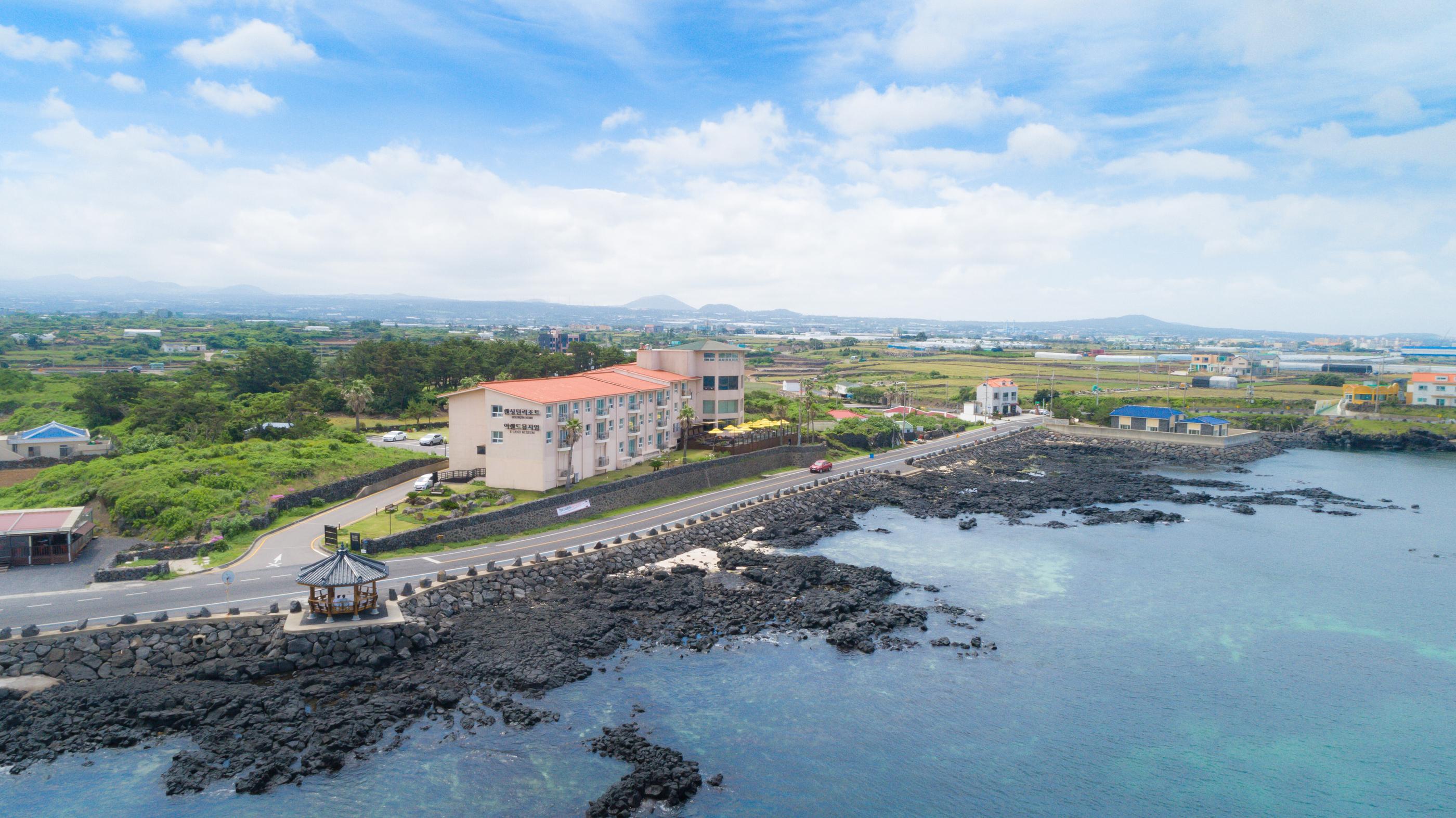 Kensington Resort Jeju Hanlim-3