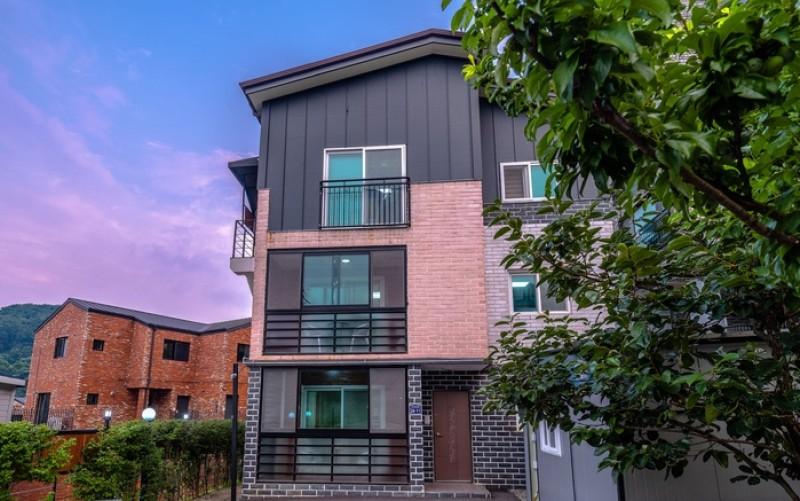 Gwangju Alpine Pension-7