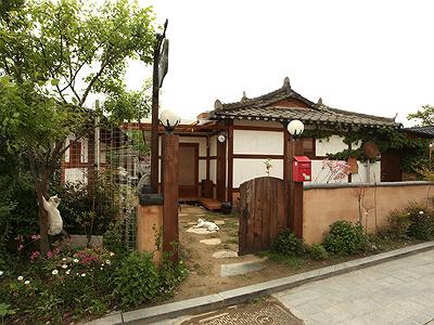 Jeonju Gyodong Baekjak Hanok Stay Pension