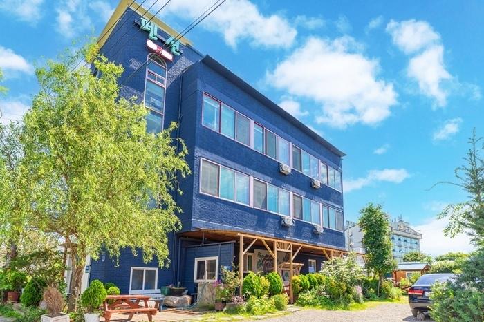 Jebudo Blue House Pension