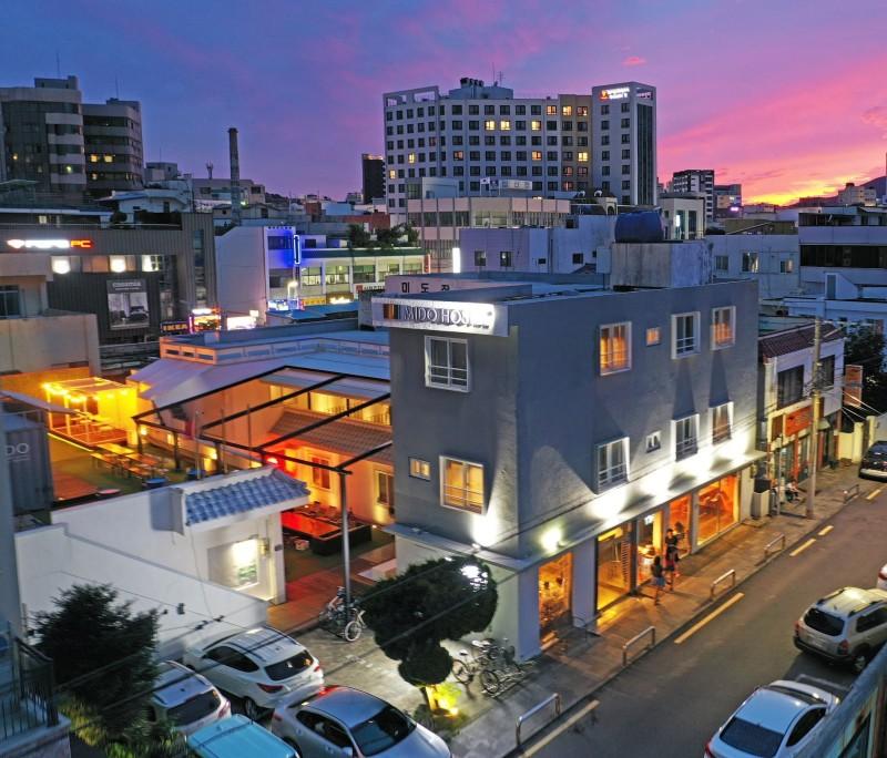 Seogwipo Mido Hostel