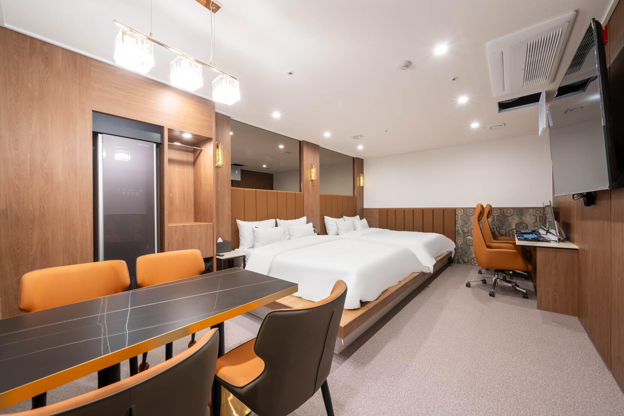 Gyeryong Rosy Hotel