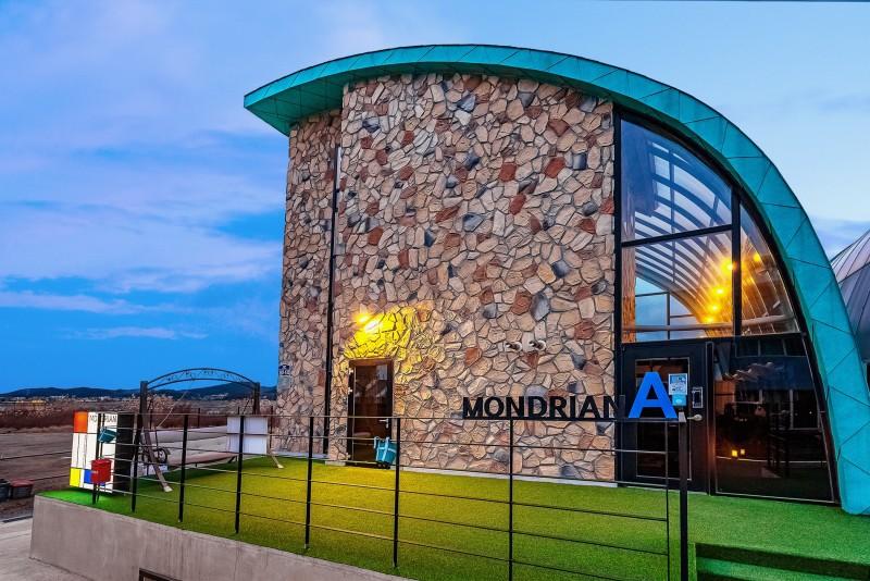 Daebudo Mondrian Gallery Pool Villa-5