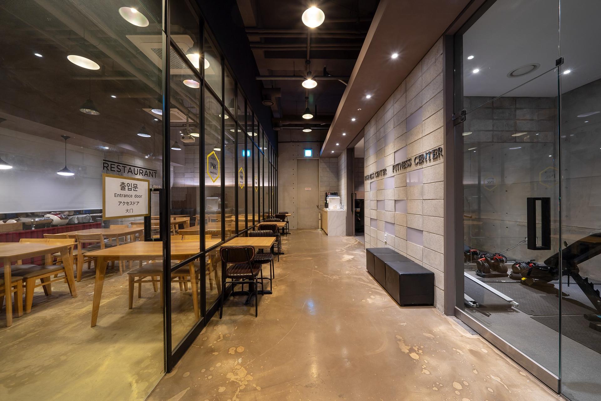 Gong-Ju TouristHotel INK-18