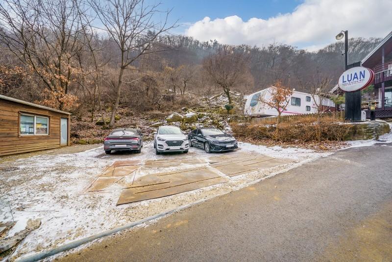 Gapyeong Valley Pension Luan (Valley in front of the pension)-42