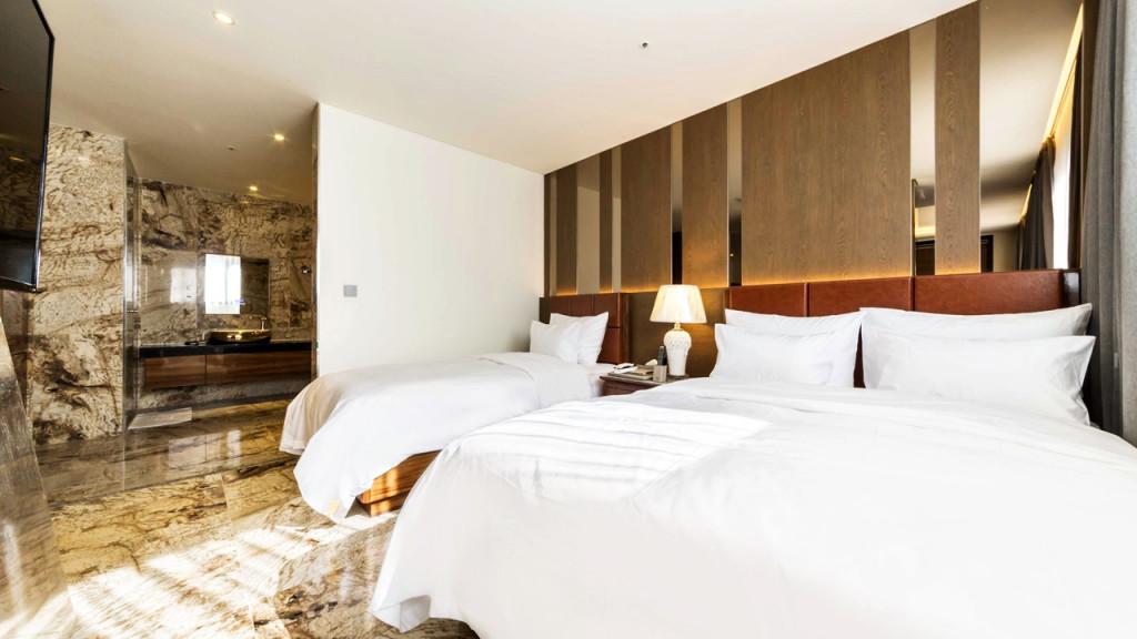Guri Indi Present Hotel-19