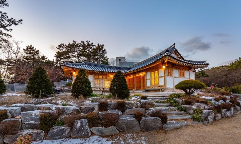 Daebudo Paper Museum Hanok Pension