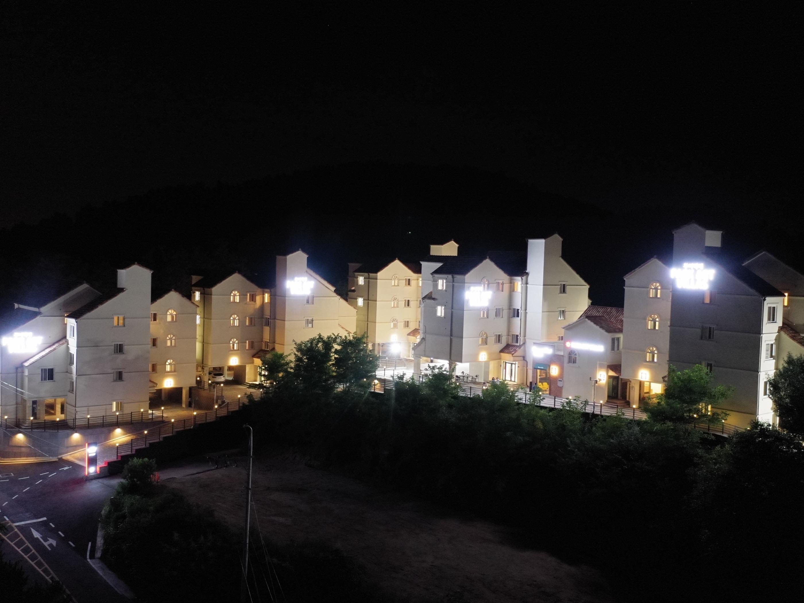 Buyeo Park Art Villas