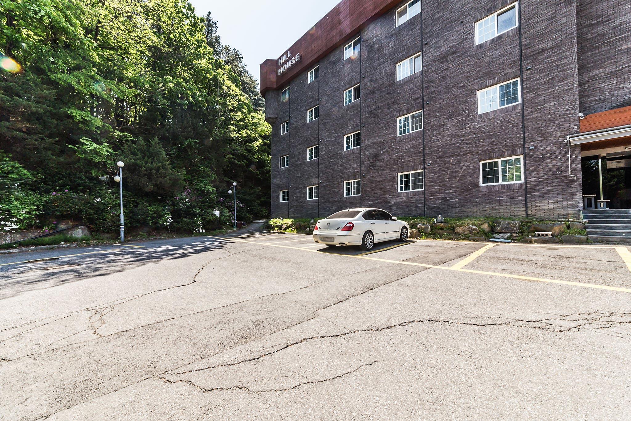 Pocheon Hill House-42