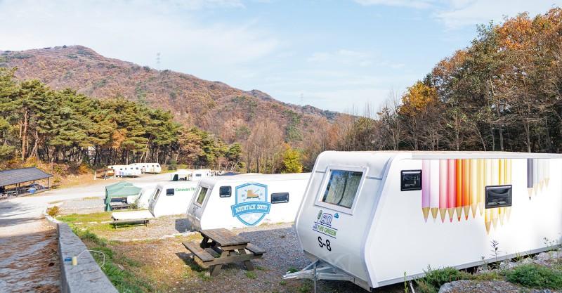 Jecheon Caravan the Green & Auto Camping Pension