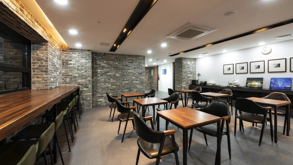 Seomyeon Bumcheon Brown Dot-16