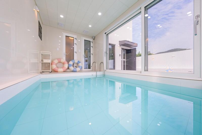 Namhae White Rabbit Pool Villa