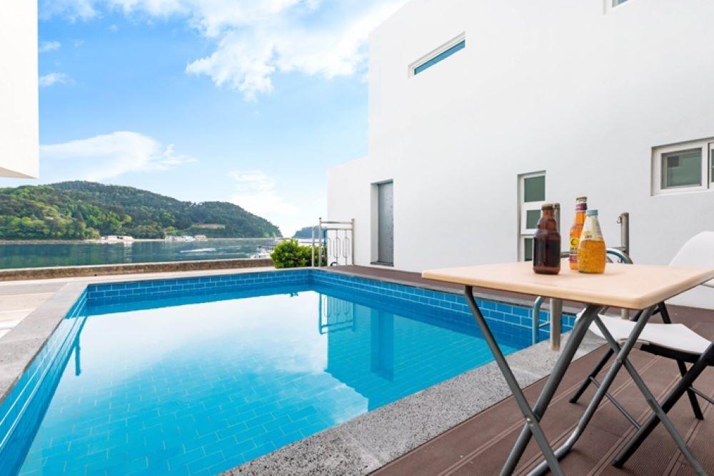 Tongyeong Island Village House Pension