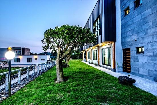 Seogwipo Badamaru Pension-8