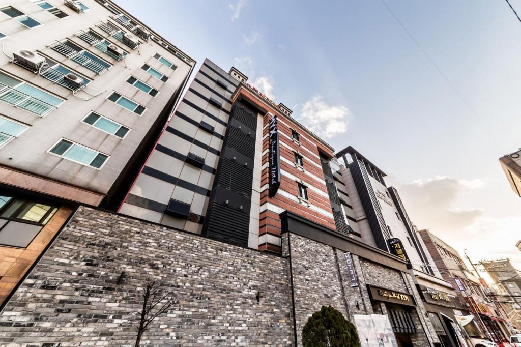 Bootique Hotel XYM at Suwon Station-2