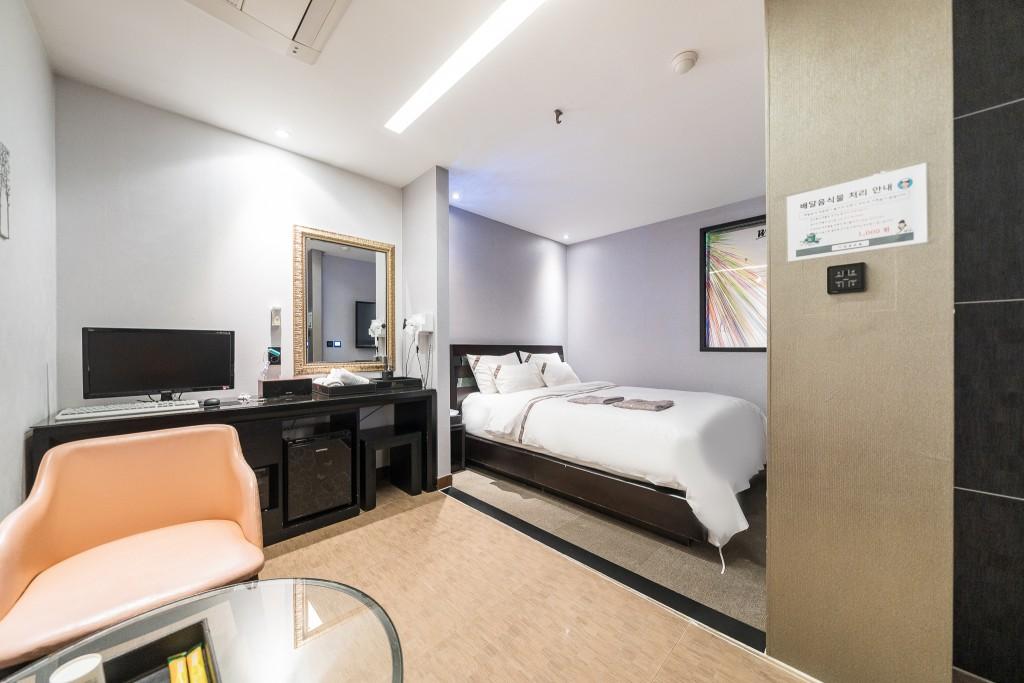 Wolmido W Tourist Hotel-10