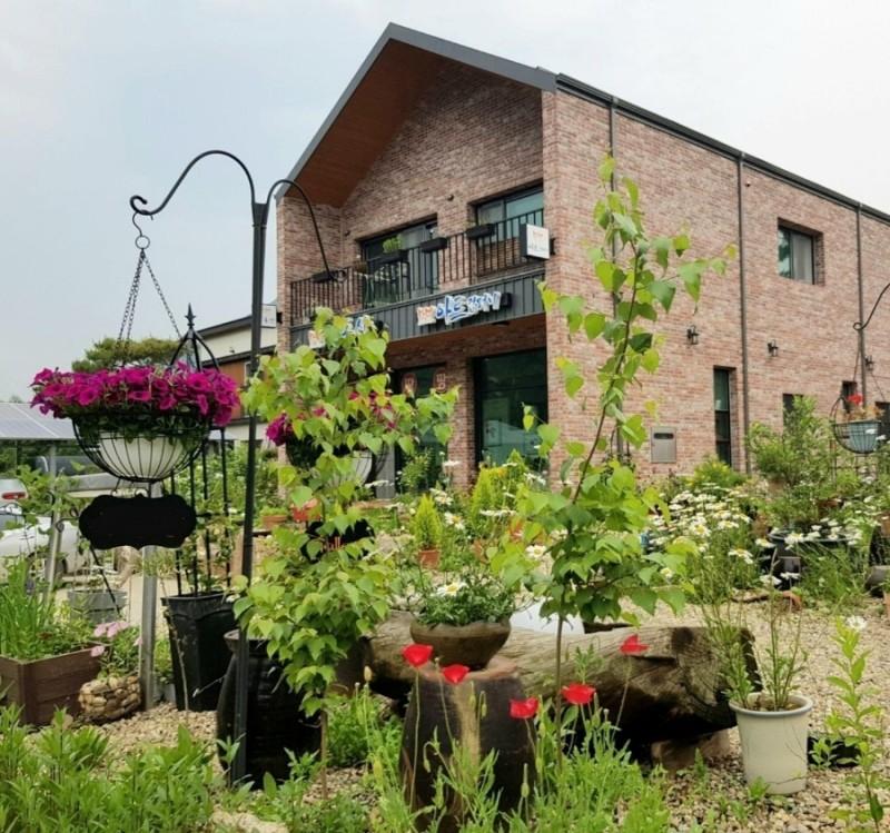 Yangpyeong Stay Seojong Pension (Dumulmeori, Yangsu-ri, Bukhan River travel)