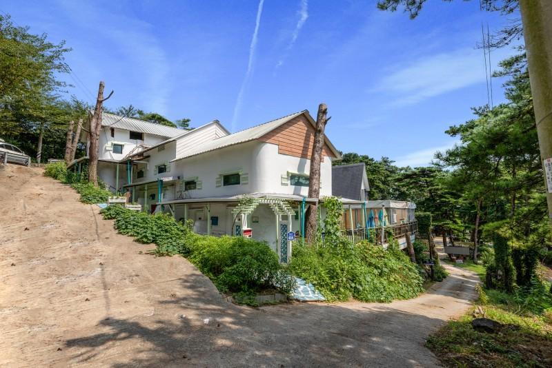 Ongjin (Jawoldo) Red Moon Pension