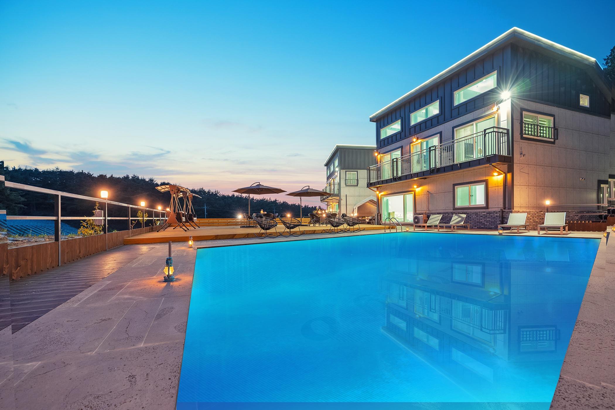 Taean Lago Pension