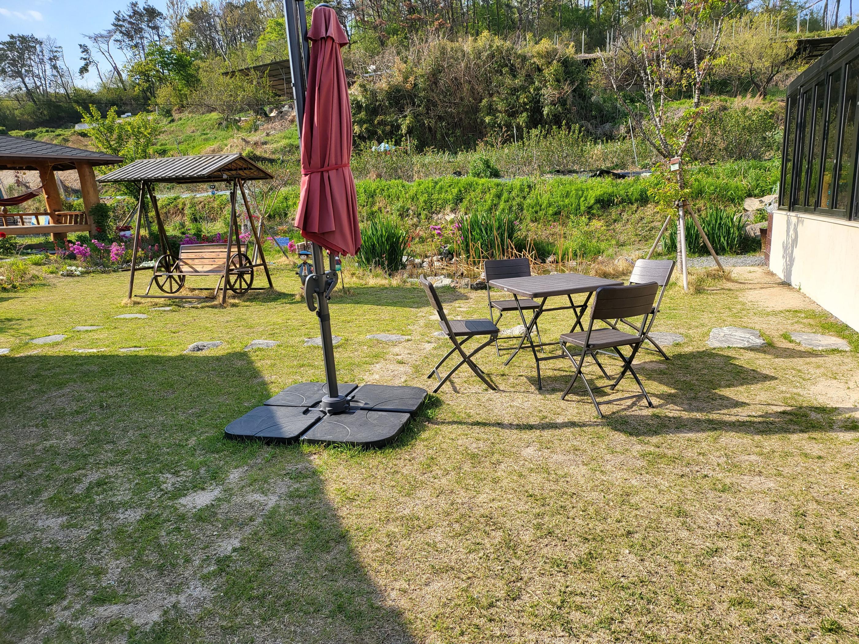 The Hue Kids Pool Vila-30