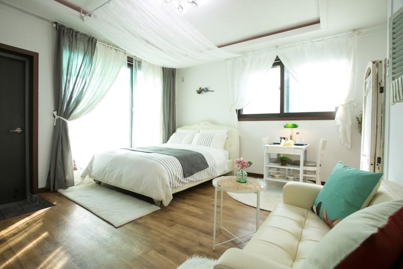 Yangpyeong White Tree Pension-5
