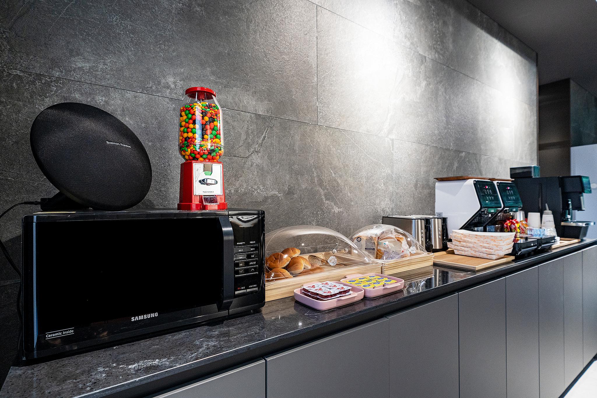 Kimpo Amuse Hotel-13