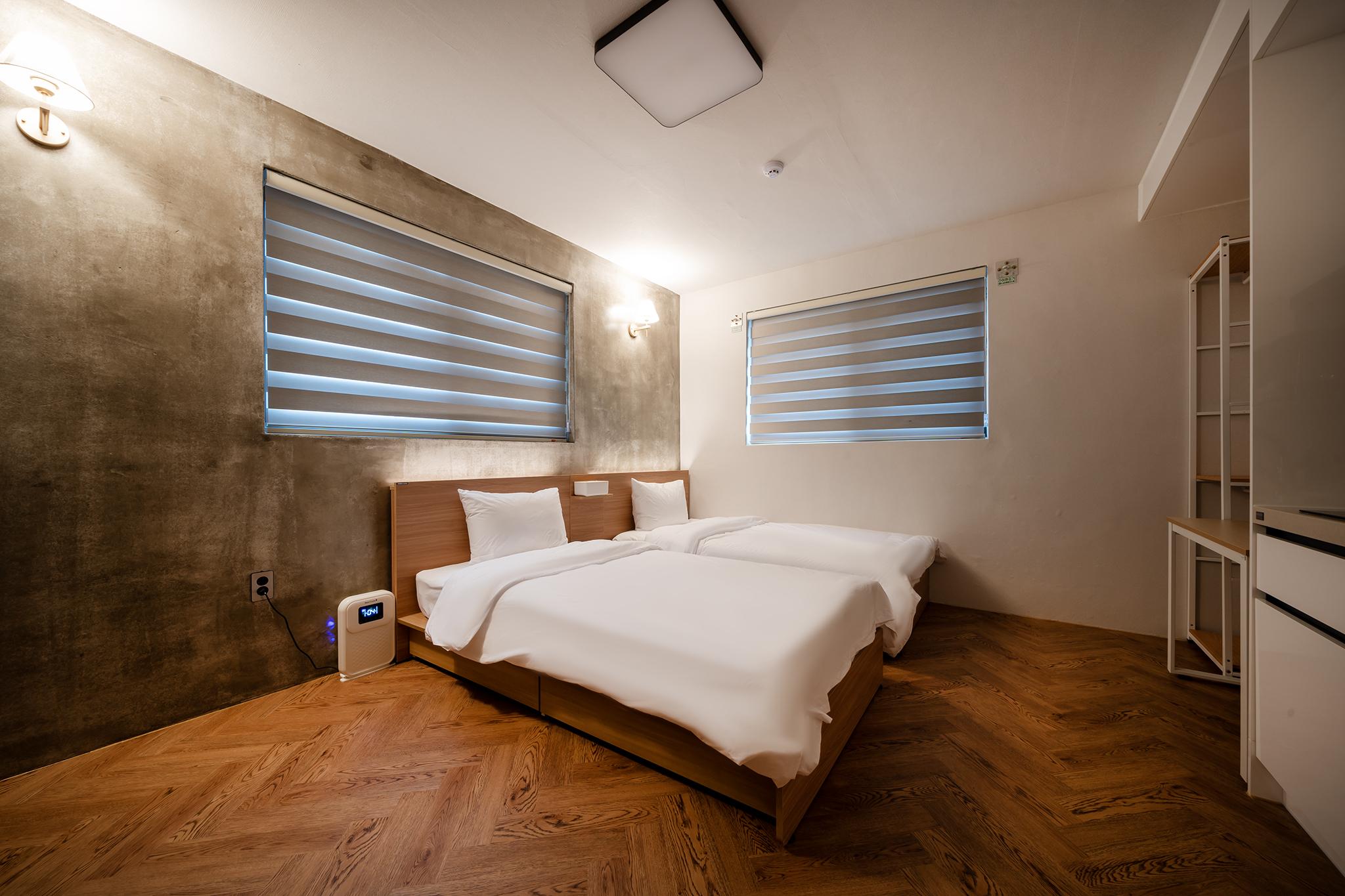 Yeongam Starboard 35