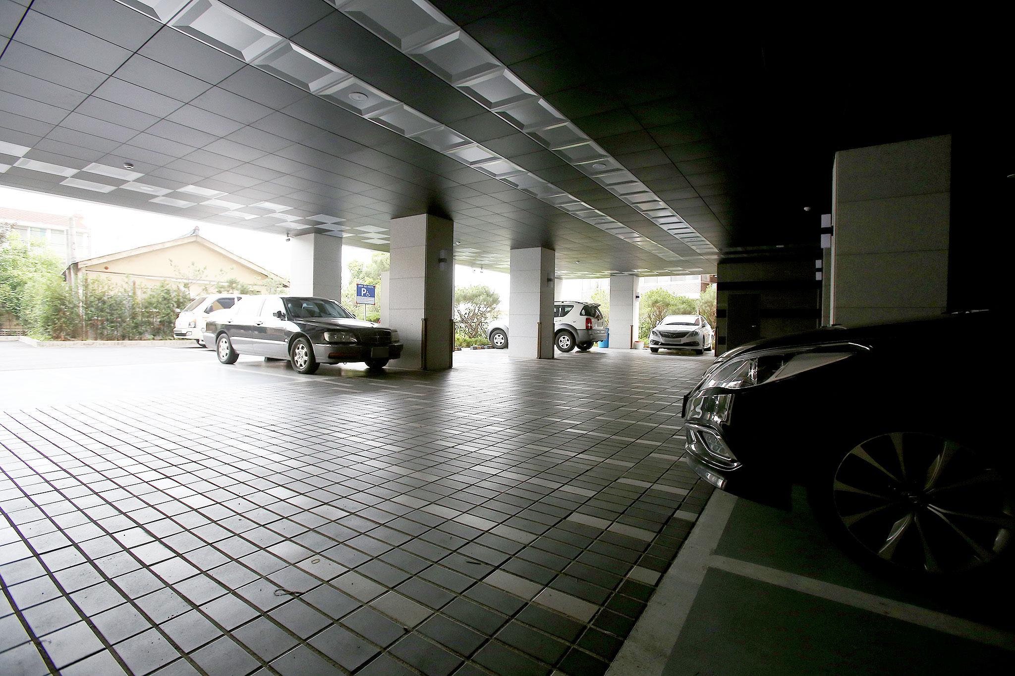 Hwaseong Elgar Tourist Hotel-10