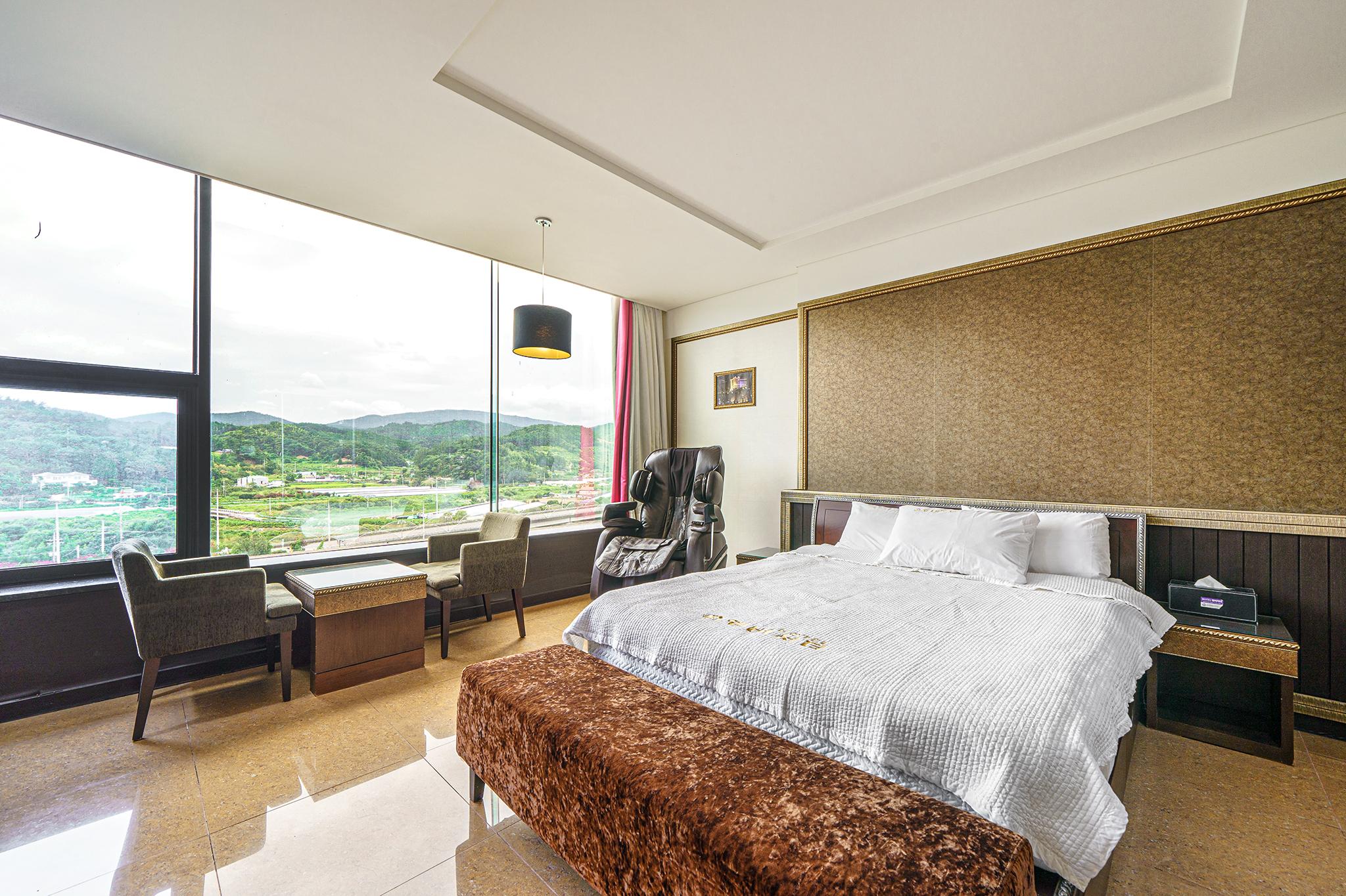 Suncheon Embassador Hotel