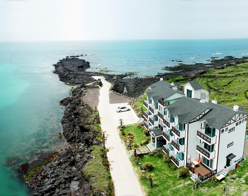 Jeju Wolyeong Cozy Pension