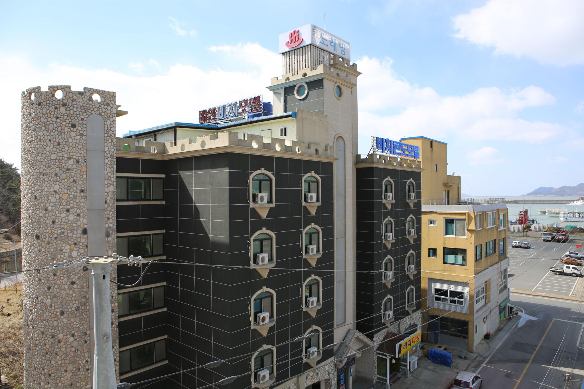 Taean Shinjindo Beach Condo Motel